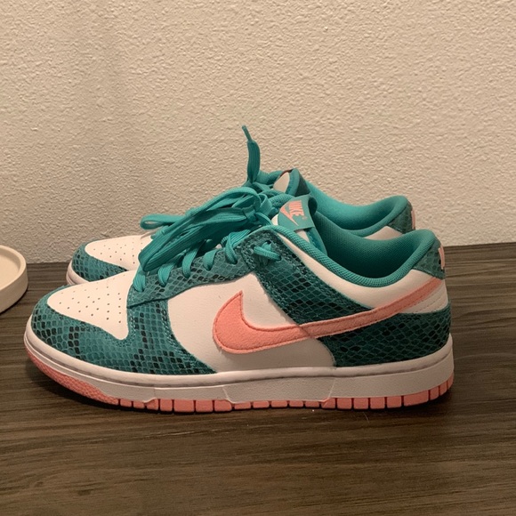 bleached coral nike shoes